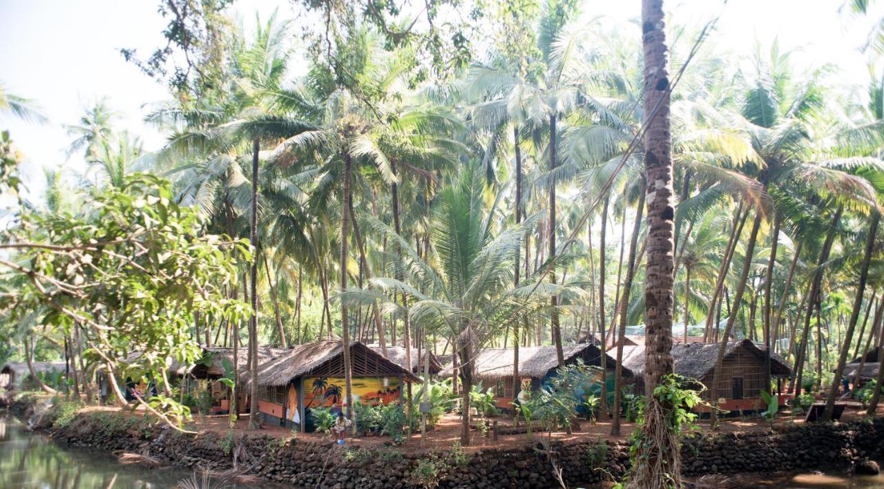 ザ パーム ツリーズ アーユルヴェディック リゾート パトナム Patnem Beach エクステリア 写真